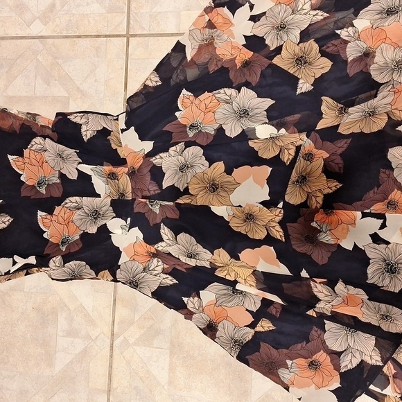 Y women's Metaphor floral sleeveless lined regular size dress size 10 - Picture 2 of 6